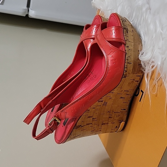 Louis Vuitton Vernis Wedge heels - Picture 4 of 5